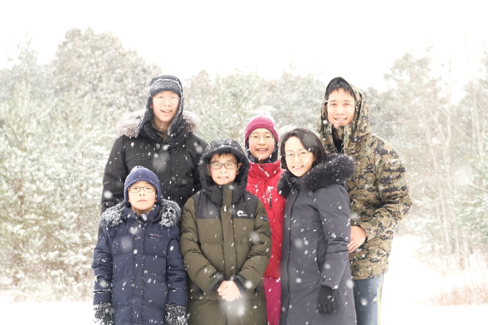 Peter and Elaine Yoon with their children
